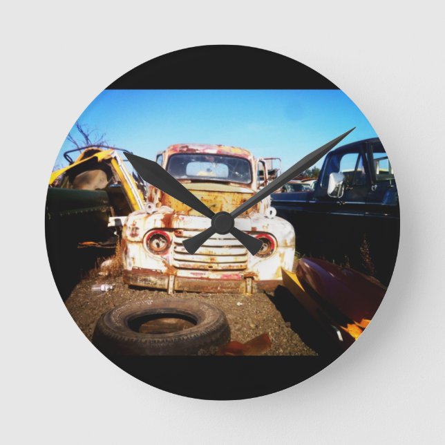 Relógio Redondo One Man's Junk Another Man's Treasure (Frente)