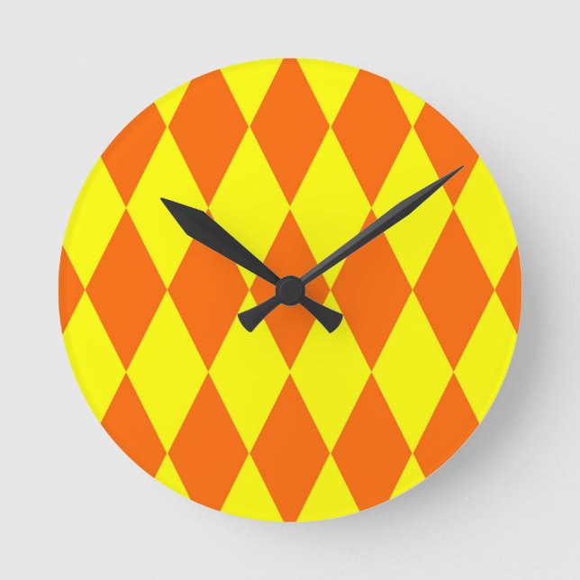 Relógio Redondo Orange Yellow Harlequin Checkered Design  (Frente)