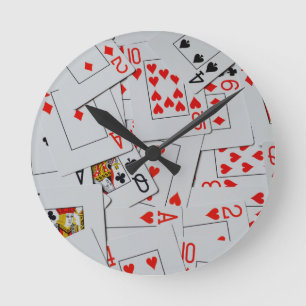 Relógio Redondo Padrão de cartas de jogar espalhadas,