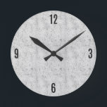 Relógio Redondo Padrão de Concreto Moderno Preto e Branco<br><div class="desc">Este padrão de concreto preto e branco é perfeito para o indivíduo da moda e na moda. É um impressão legal e contemporâneo é excelente para muitos presentes e ocasiões.</div>