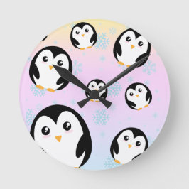 Relógio Redondo Padrão de gradiente de pinguim pastel colorido bon