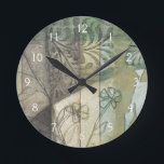 Relógio Redondo Painel de Jardim com Folhas, Flores e Grama<br><div class="desc">Um painel de jardim agradável que apresenta folhas,  flores e grama em um esboço de abstrato. A mistura de cores desenhar o olho,  com muita coisa acontecendo na pintura. Uma conversa fácil que pode encontrar um lugar bem-vindo na sua parede!</div>