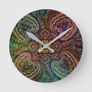 Relógio Redondo Paisley Multicolor em Fundo Preto