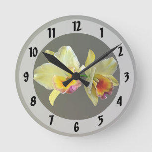 Relógio Redondo Pale Yellow Cattleya Orchids Square Wall Clock