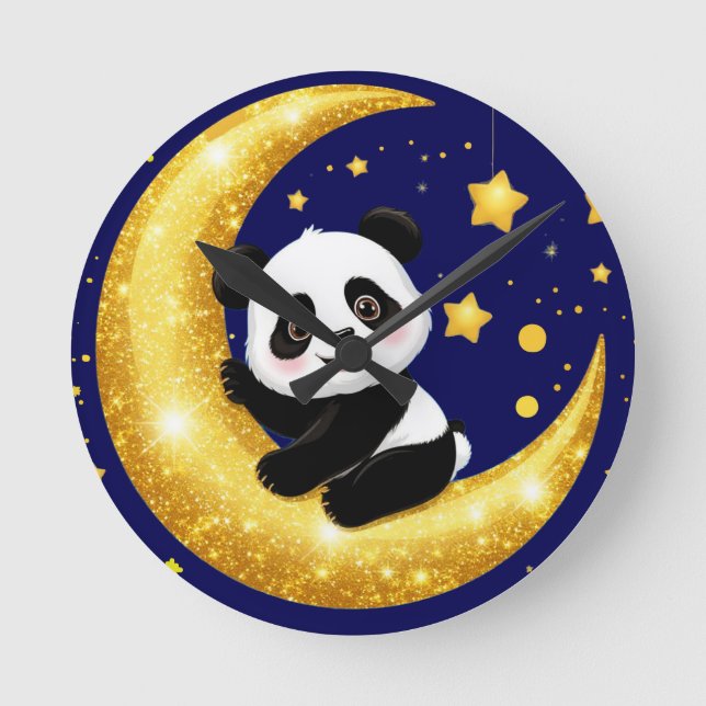 Relógio Redondo Panda Fofo Sentado numa Lua Crescente Dourada (Frente)