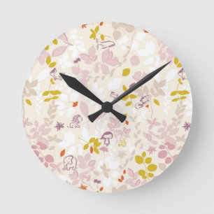 Relógio Redondo pattern displaying whimsical animals