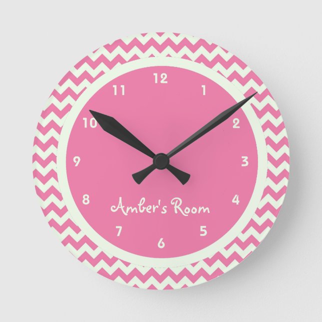 Relógio Redondo Pink Chevron Personalized Kid's Bedroom (Frente)