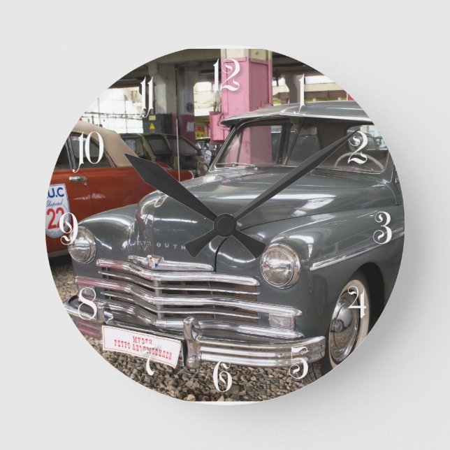 Relógio Redondo Plymouth Special De Luxe. Construído em 1949 (Frente)