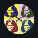 Relógio Redondo Pop Art Geronimo<br><div class="desc">Estilo de Arte pop Icônico Imagens Históricas Pessoas - Guerreiro da Liberdade - Chefe de Arte Gerônimo</div>