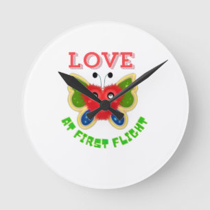 Relógio Redondo Presente Borboleta Coração Difuso Personalizado