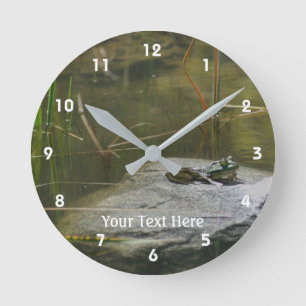 Relógio Redondo Rã-Grande Soltando Em Rock Nature