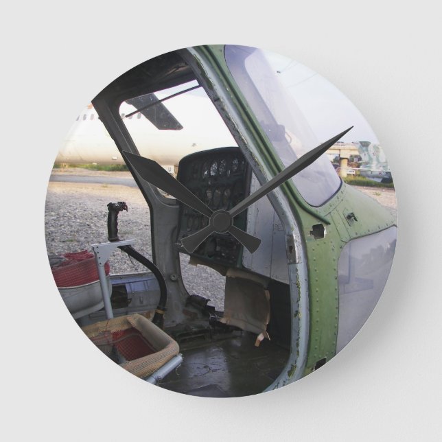 Relógio Redondo Restos de helicóptero de guerra fria. (Frente)