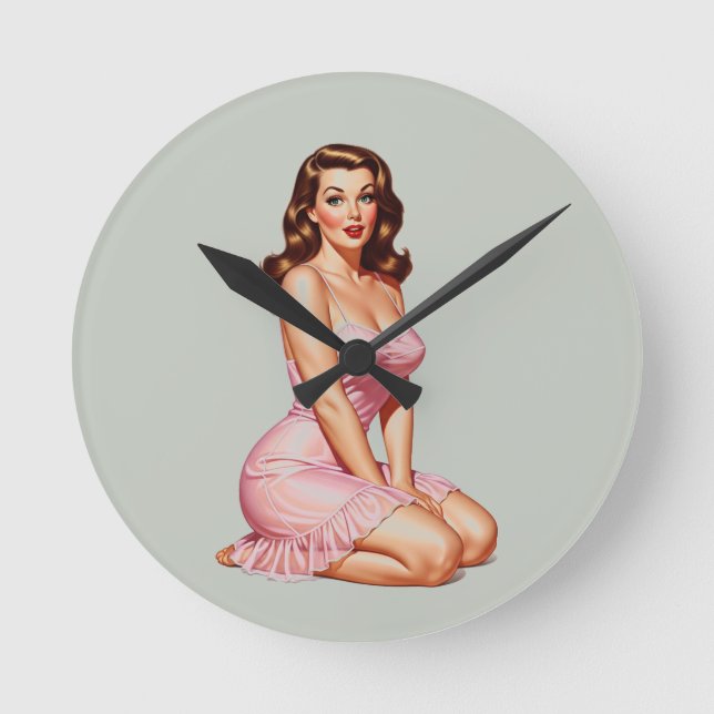 Relógio Redondo Retro Brunette Pin-up Girl in Pink (Frente)
