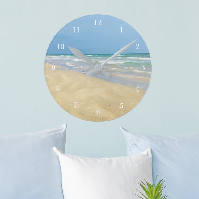 Relógio Redondo Sandpiper no litoral | Bela Praia (Criador carregado)