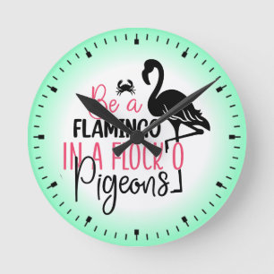 Relógio Redondo Ser Flamingo Num Bando De Porcos-27308