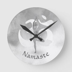 Relógio Redondo Símbolo Pose Om da Árvore de Meditação de Inst