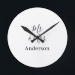 Relógio Redondo Sr & Sra adicionar sobrenome data ano lembrancinha<br><div class="desc">design</div>