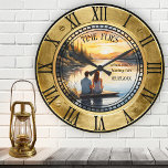 Relógio Redondo Sua Foto Náutica<br><div class="desc">Relógio de parede náutica com sua foto personalizada emoldurada por um retângulo vintage e números romanos. Bom para um novo casal,  aniversário ou com outra foto de estilo para qualquer situação.</div>