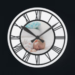 Relógio Redondo Sua Foto - Numerações Romanas Personalizadas<br><div class="desc">A sua foto personalizada de números romanos do relógio de Ricaso</div>