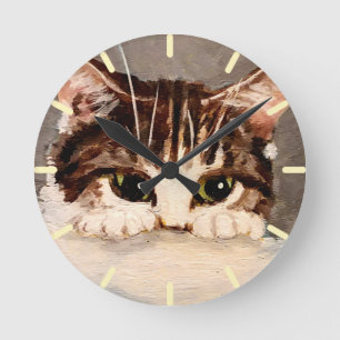 Relógio Redondo Tabby Kitten Tímido e Curioso