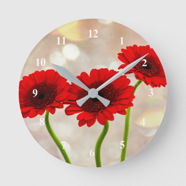 Relógio Redondo Three Little Red Gerberas Acrylic wall clock (Frente)