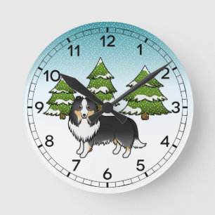 Relógio Redondo Tricolor Shetland Sheepdog Numa Floresta De Invern