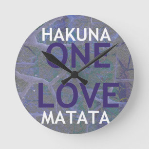 Relógio Redondo UM AMOR HAKUNA MATATA: Unidade & Slogan Positivo G