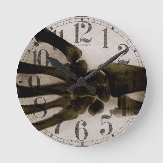 Relógio Redondo Vintage Black and White Human Hand X Ray (Frente)