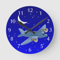 Vôo do avião na noite com lua & estrelas. Piloto