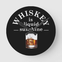 Whiskey cita bebendos engraçados dizendo