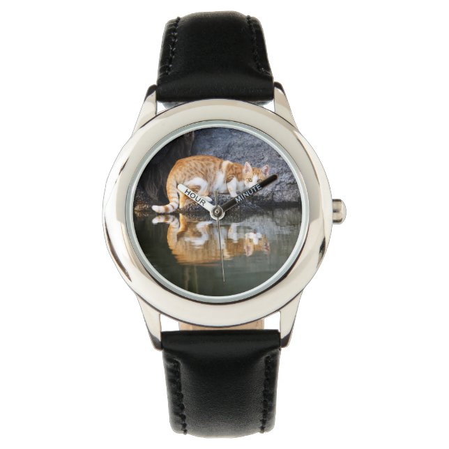 Relógio Reflexão de Gato na Foto de Água de Pond - para ra (Frente)