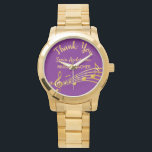 Relógio Retirada de notas de ouro roxa de professor de mús<br><div class="desc">Presente de aposentadoria simples e elegante para uma professora de música feminina! Um fundo colorido roxo clássico com notas falsas de ouro. Modelo para um nome,  e o texto: Obrigado,  cartas de ouro. Obrigado por ser escrito com um moderno estilo escrito à mão.</div>
