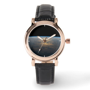 Relógio Sunglint Beams De Um Pacífico Sul Parcialmente Nub