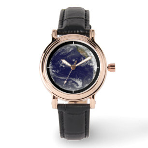 Relógio Terra Com Três Ciclones Tropicais No Pacífico.