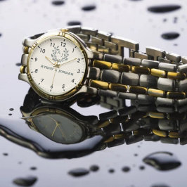 Relógio Timeless Monogram Custom Names  Pink Background