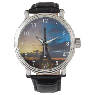 Relógio Torre Eiffel de Trocadero de noite a dia