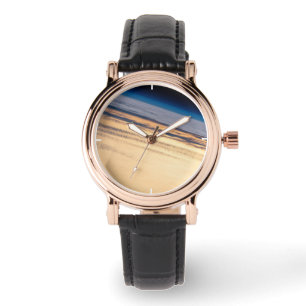 Relógio Um Sunset Orbital Ao Largo Da Costa Da Baixa Calif