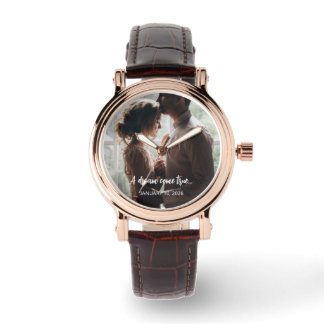 Relógio Wedding Date with Quote and Picture of Couple