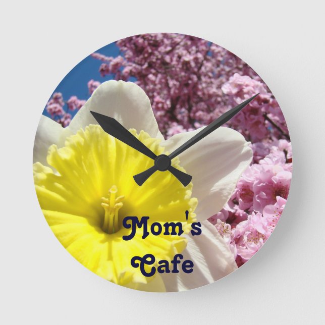 Relógios de parede do Café da Mamãe Daffodil Pink  (Frente)