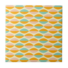 Repeating geometric pattern in beige background