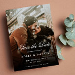 Reserve A Data 2 Foto em Lado Salve a Data e Casamento Moderno<br><div class="desc">Foto personalizada de script Elegante Salve os convites de Casamento de Data com um modelo de foto que é fácil de personalizar. Para redimensionar e posicionar sua foto,  clique no botão "PERSONALIZAR TI"</div>