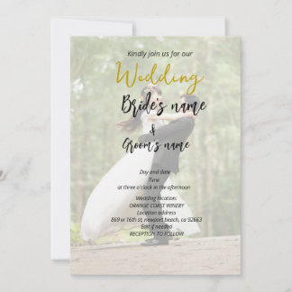 Reserve A Data abraço do casal asiático e estilo