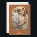 Reserve A Data Arco Boho Moderno com Foto Save The Date<br><div class="desc">Crie um cartão de save the date verdadeiramente único com este design de arco moderno com foto! Basta adicionar sua foto e alterar o texto. Edite facilmente as cores de todos os elementos e do fundo para combinar com sua paleta de cores!</div>