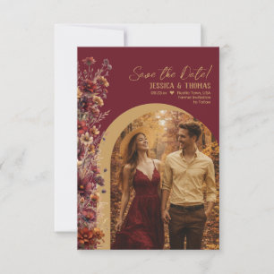 Reserve A Data Arco de Flores Silvestres Boho Chic Borgonha Foto 