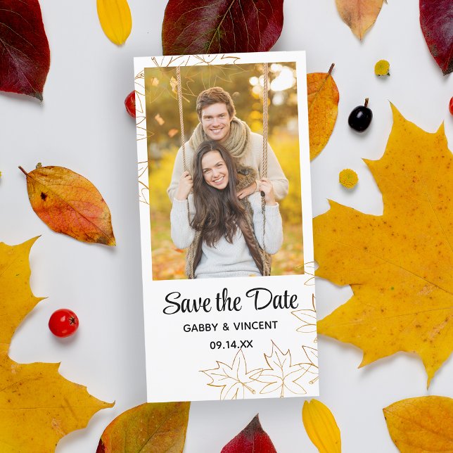 Reserve A Data Autumn Maple Leaf Edge Wedding Salvar a Data (Fall in Love with this autumn leaves save the date photo card.)