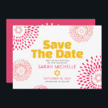 Reserve A Data Bat Rosa Mitzvah Bold Starburst Legal Moderno Groo<br><div class="desc">Certifique-se de que todos os seus amigos e parentes serão capazes de celebrar o marco da sua filha Bat Mitzvah! Enviar este cartão de anúncio "Salvar a Data" personalizado, retrato de boho. Estrelas de flores rosa-quente e corais com estrelas de David, assim como ousadas cinzas amarelas-quentes e escuras, são tipografia...</div>