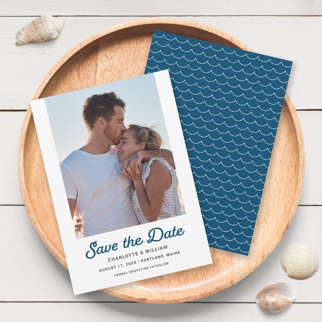Reserve A Data Blue Waves Photo Save the Date Card (Criador carregado)