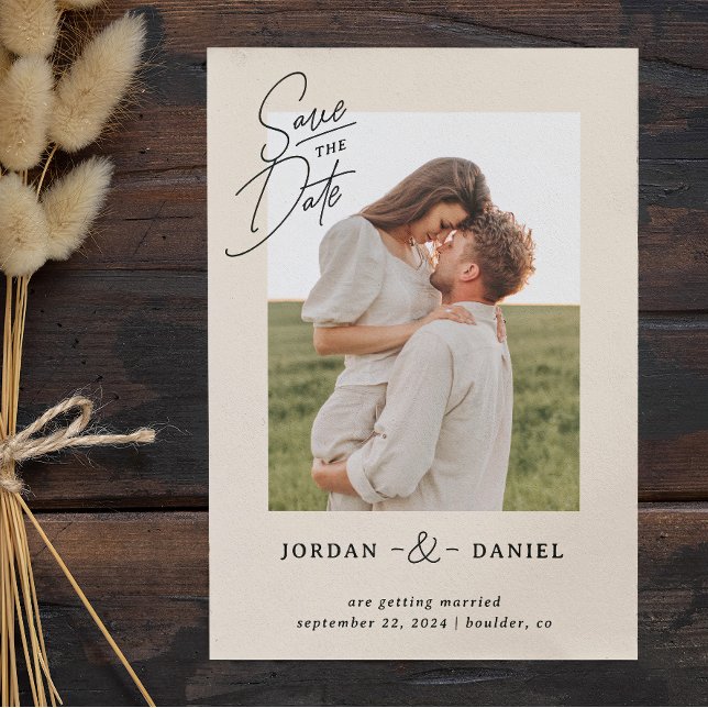 Reserve A Data Boho Beige Photo Save The Date Card (Criador carregado)