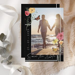 Reserve A Data Boho Black Wildflower Foto para salvar a data<br><div class="desc">Flores Selvagens Foto Preta Salva o Cartão de Data. Relembre aos seus amigos e familiares a data do seu casamento, com esta estética floral e escura, flores silvestres, foto que salva o cartão, com uma tipografia branca bonito, sobre um fundo preto impressionante ao lado de uma foto na moda do...</div>