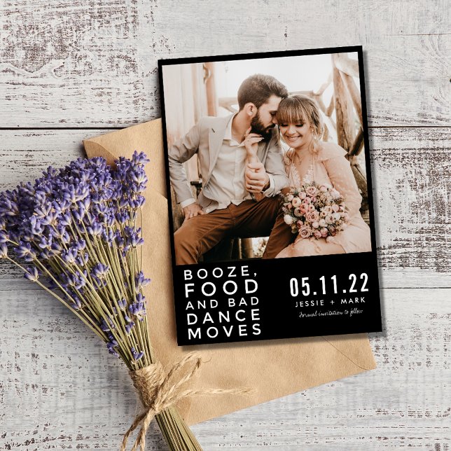 Reserve A Data Booze, Comida, Dança Ruim Move Foto Para O País (Booze, Food, Bad Dance Moves Country Photo Save The Date)